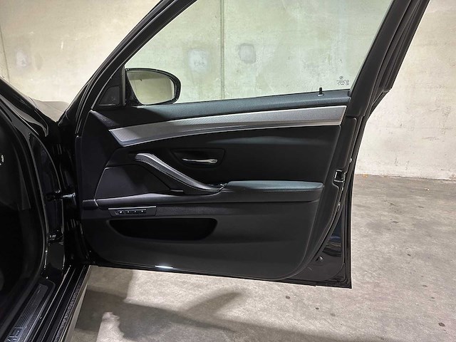 Bmw m5 f10 4.4 v8 560pk 2014 5-series, 3-zlj-94 - afbeelding 24 van  34