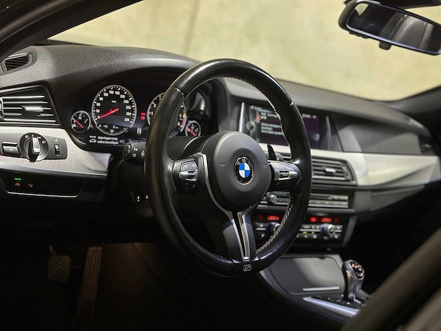 Bmw m5 f10 4.4 v8 560pk 2014 5-series, 3-zlj-94 - afbeelding 7 van  53