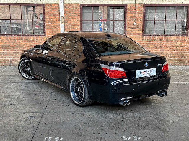 Bmw m5 v10 500pk 2006 - afbeelding 15 van  45