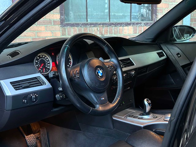 Bmw m5 v10 500pk 2006 - afbeelding 10 van  45