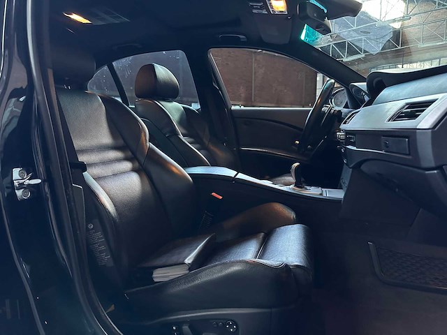 Bmw m5 v10 500pk 2006 - afbeelding 24 van  30