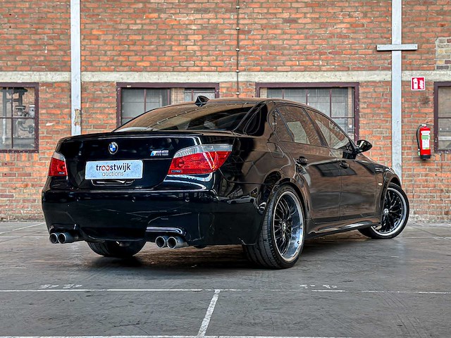 Bmw m5 v10 500pk 2006 - afbeelding 2 van  45