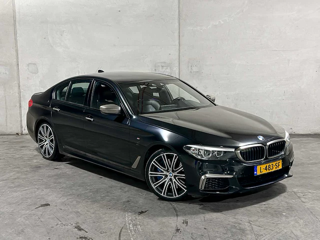 Bmw m550i xdrive high executive 4.4 v8 462pk 2017 5-serie, l-483-sf - afbeelding 4 van  64