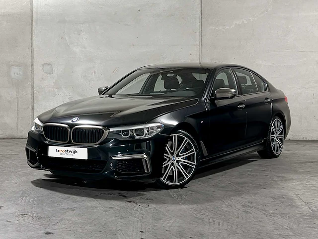 Bmw m550i xdrive high executive 4.4 v8 462pk 2017 5-serie, l-483-sf - afbeelding 1 van  64