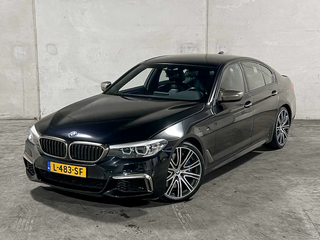 Bmw m550i xdrive high executive 4.4 v8 462pk 2017 5-serie, l-483-sf - afbeelding 45 van  64