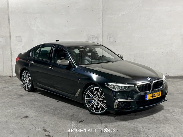 Bmw m550i xdrive high executive 4.4 v8 462pk 2017 5-serie, l-483-sf - afbeelding 4 van  64