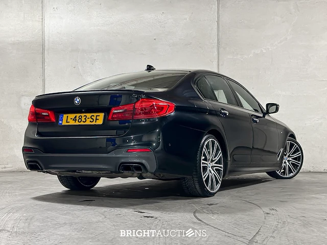 Bmw m550i xdrive high executive 4.4 v8 462pk 2017 5-serie, l-483-sf - afbeelding 7 van  64