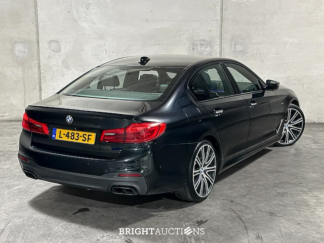 Bmw m550i xdrive high executive 4.4 v8 462pk 2017 5-serie, l-483-sf - afbeelding 8 van  64