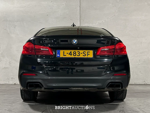 Bmw m550i xdrive high executive 4.4 v8 462pk 2017 5-serie, l-483-sf - afbeelding 10 van  64