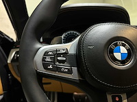 Bmw m550i xdrive high executive g30 462pk 2018 (origineel-nl), rs-253-r - afbeelding 24 van  65