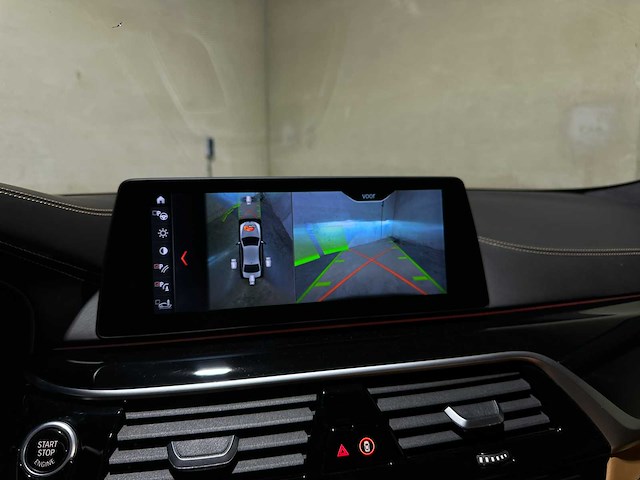 Bmw m550i xdrive high executive g30 462pk 2018 (origineel-nl), rs-253-r - afbeelding 33 van  65