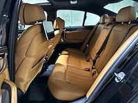 Bmw m550i xdrive high executive g30 462pk 2018 (origineel-nl), rs-253-r - afbeelding 50 van  65