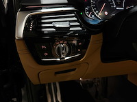 Bmw m550i xdrive high executive g30 462pk 2018 (origineel-nl), rs-253-r - afbeelding 29 van  65