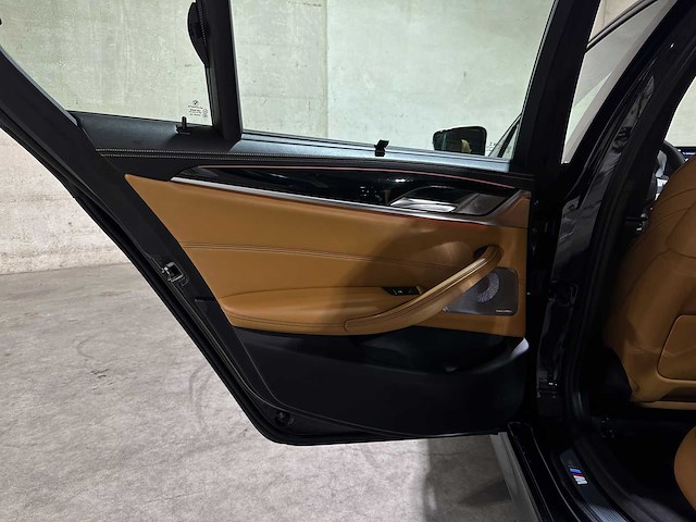 Bmw m550i xdrive high executive g30 462pk 2018 (origineel-nl), rs-253-r - afbeelding 53 van  65