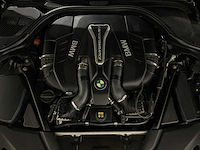 Bmw m550i xdrive high executive g30 462pk 2018 (origineel-nl), rs-253-r - afbeelding 64 van  65