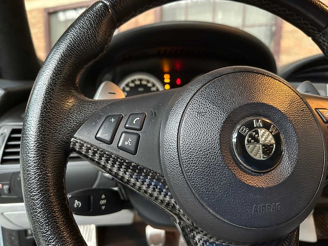 Bmw m6 5.0 v10 e63 507pk 2006 6-serie coupe youngtimer - afbeelding 20 van  39