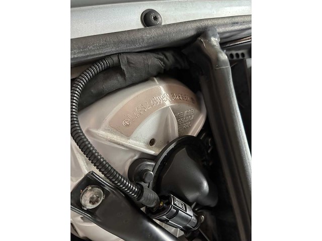 Bmw m6 5.0 v10 e63 507pk 2006 6-serie coupe youngtimer - afbeelding 38 van  39