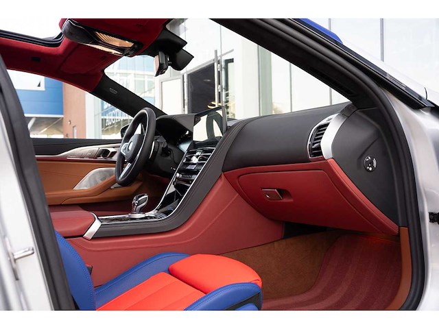 Bmw m850i gran coupé 4.4 v8 xdrive -the 8 x jeff koons- m-performance 530pk 2023 (1 van 99) (new) 8-serie (origineel-nl + 1e eigenaar) - afbeelding 10 van  117