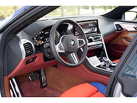 Bmw m850i gran coupé 4.4 v8 xdrive -the 8 x jeff koons- m-performance 530pk 2023 (1 van 99) (new) 8-serie (origineel-nl + 1e eigenaar) - afbeelding 53 van  117
