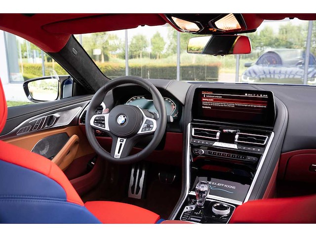 Bmw m850i gran coupé 4.4 v8 xdrive -the 8 x jeff koons- m-performance 530pk 2023 (1 van 99) (new) 8-serie (origineel-nl + 1e eigenaar) - afbeelding 57 van  117