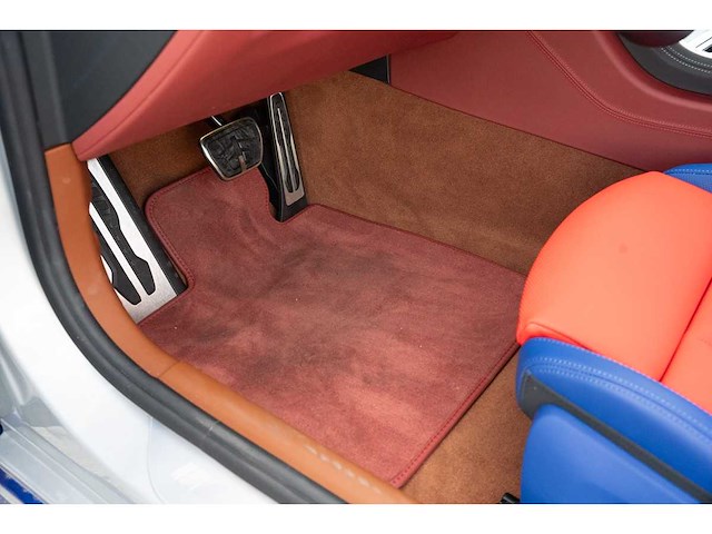 Bmw m850i gran coupé 4.4 v8 xdrive -the 8 x jeff koons- m-performance 530pk 2023 (1 van 99) (new) 8-serie (origineel-nl + 1e eigenaar) - afbeelding 84 van  117