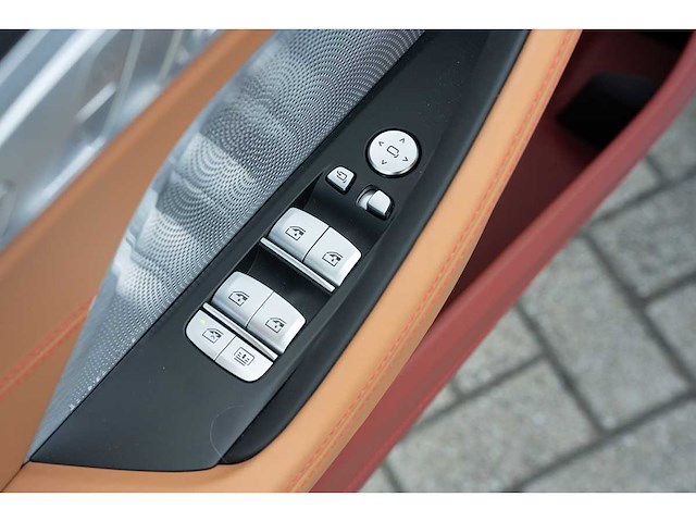 Bmw m850i gran coupé 4.4 v8 xdrive -the 8 x jeff koons- m-performance 530pk 2023 (1 van 99) (new) 8-serie (origineel-nl + 1e eigenaar) - afbeelding 89 van  117
