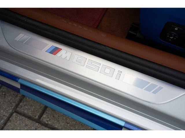 Bmw m850i gran coupé 4.4 v8 xdrive -the 8 x jeff koons- m-performance 530pk 2023 (1 van 99) (new) 8-serie (origineel-nl + 1e eigenaar) - afbeelding 90 van  117