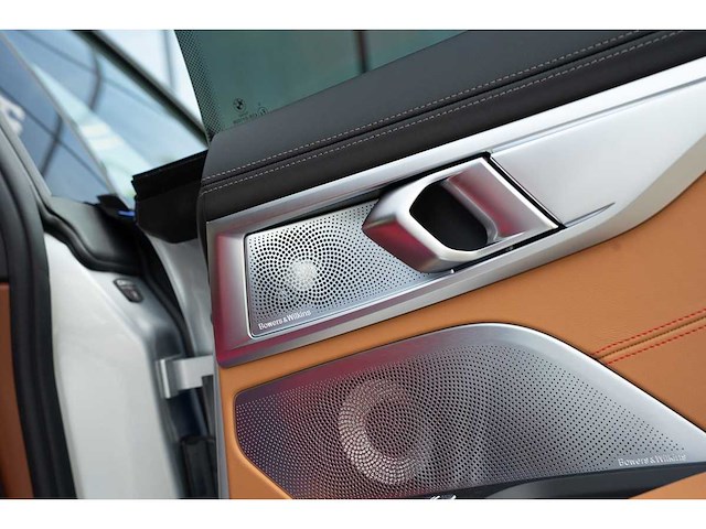 Bmw m850i gran coupé 4.4 v8 xdrive -the 8 x jeff koons- m-performance 530pk 2023 (1 van 99) (new) 8-serie (origineel-nl + 1e eigenaar) - afbeelding 114 van  117
