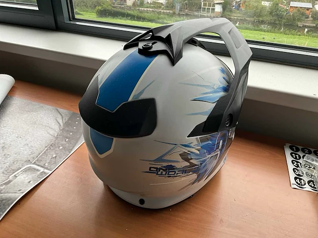 Bmw motorhelm - afbeelding 3 van  4