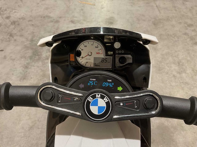 Bmw s1000rr elektrische kindermotor - afbeelding 4 van  11