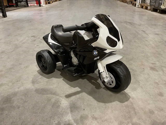 Bmw s1000rr jt5188 elektrische kindermotor - afbeelding 7 van  14