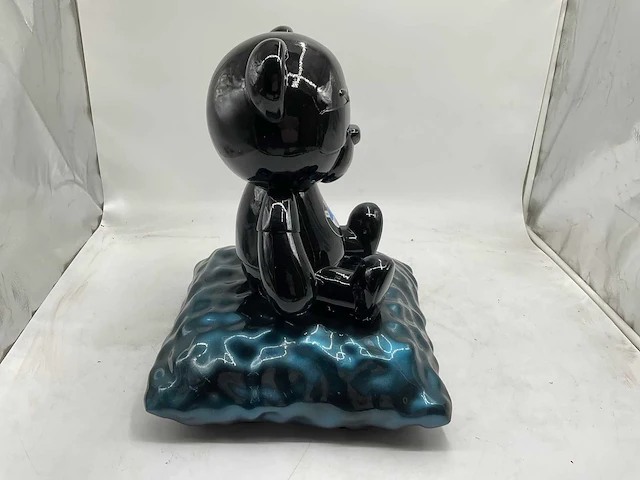 Bmw sculptuur - afbeelding 5 van  6