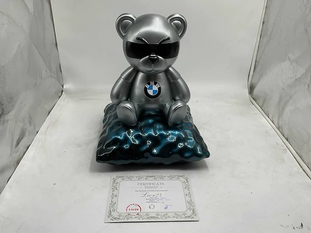 Bmw sculptuur - afbeelding 3 van  6