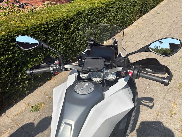 Bmw tour f 900 xr - afbeelding 30 van  31
