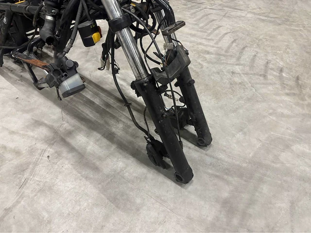 Bmw tour k 75 special motorfiets frame op kenteken - afbeelding 6 van  8