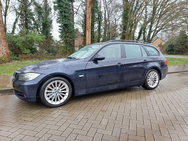 Bmw touring 318i business line, 74-zh-rf - afbeelding 1 van  18