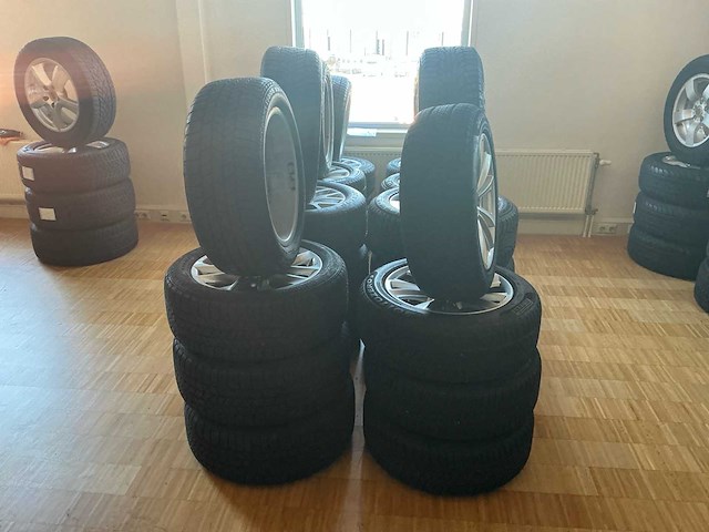 Bmw velg (32x) - afbeelding 30 van  35