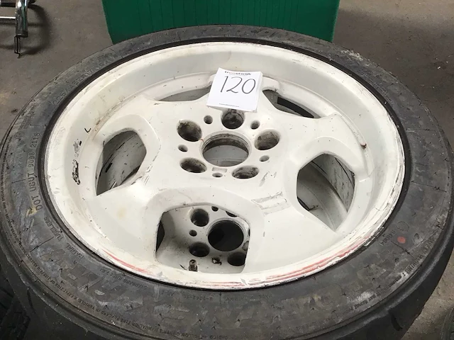 Bmw velgen met slikbanden (4x) - afbeelding 2 van  3