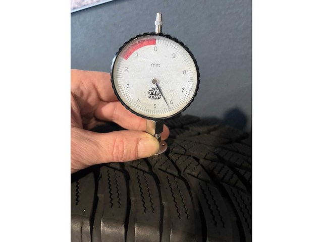 Bmw velgen/winterbanden 16 inch - afbeelding 2 van  4