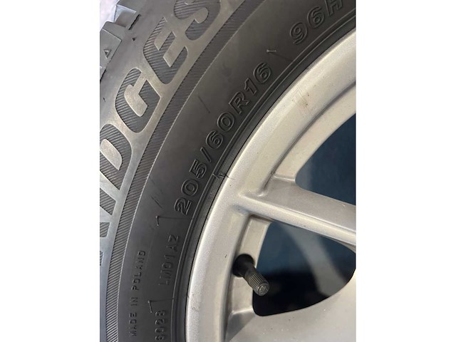 Bmw velgen/winterbanden 16 inch - afbeelding 3 van  4