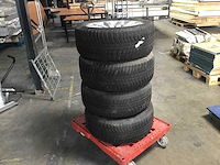 Bmw winterbanden (4x) - afbeelding 1 van  8
