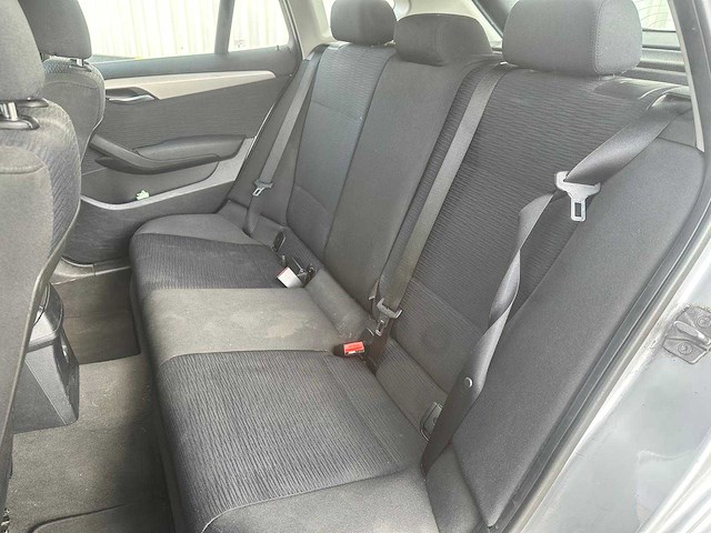 Bmw x1 -sdrive20i limited series automaat; 9-xgk-94 - afbeelding 1 van  20