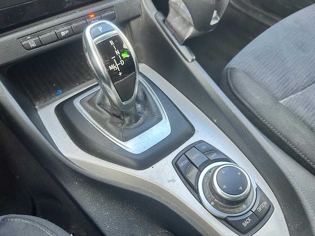 Bmw x1 -sdrive20i limited series automaat; 9-xgk-94 - afbeelding 10 van  20