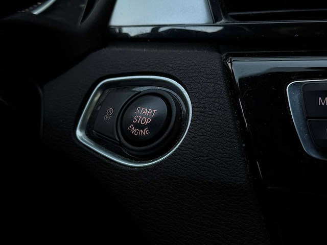 Bmw x1 sd18i cent hi exe 2016 | nv-083-g iaw - afbeelding 9 van  16