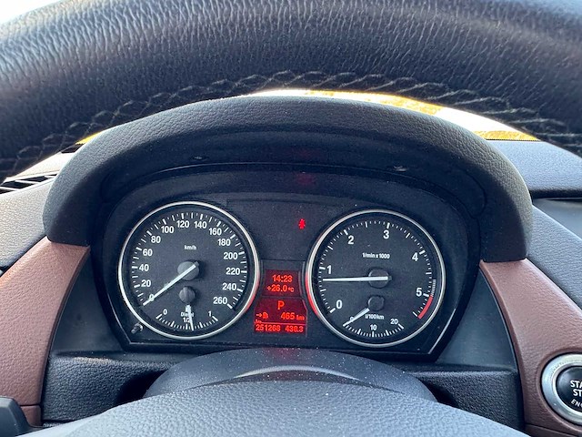 Bmw x1 sdrive16d chrome l sport automaat 8-klg -72; - afbeelding 14 van  30