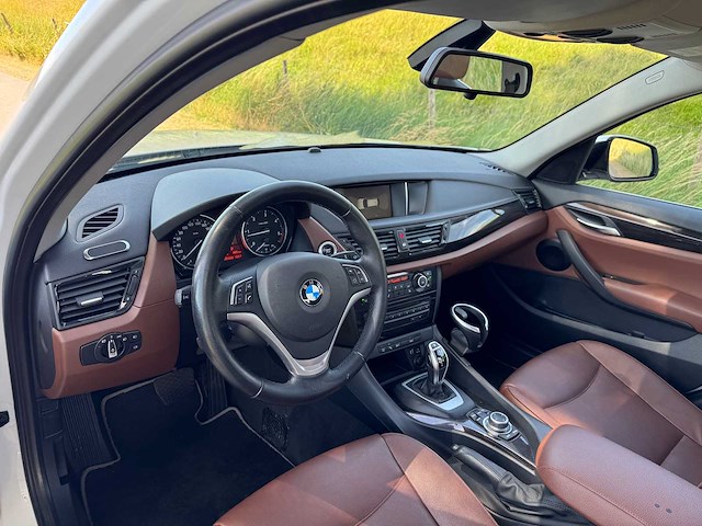 Bmw x1 sdrive16d chrome l sport automaat* 8-klg -72 - afbeelding 4 van  20