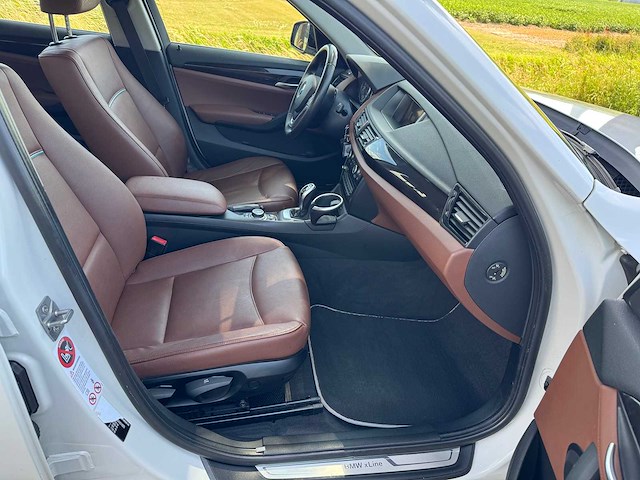 Bmw x1 sdrive16d chrome l sport automaat* 8-klg -72 - afbeelding 19 van  20