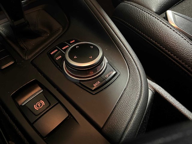 Bmw x1 sdrive18d exec. edition, l-355-hs - afbeelding 17 van  26