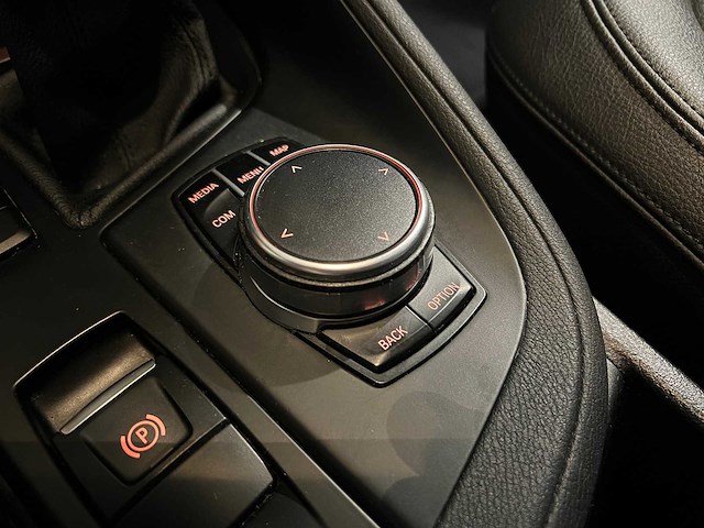 Bmw x1 sdrive18d high executive, n-990-rh - afbeelding 9 van  21