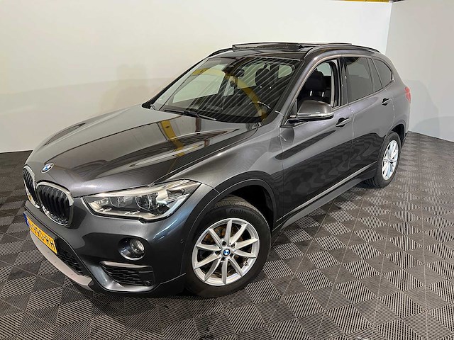 Bmw x1 sdrive18d high executive, n-990-rh - afbeelding 1 van  21